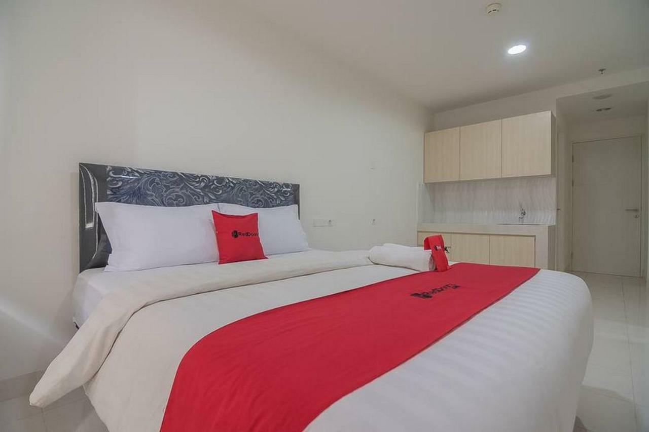 Reddoorz Apartment @ Sentul Tower Богор Экстерьер фото